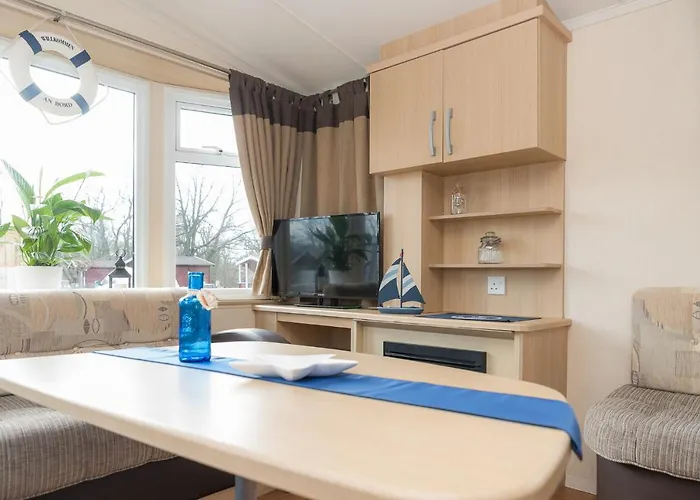 Marina Coswig Nyaraló *